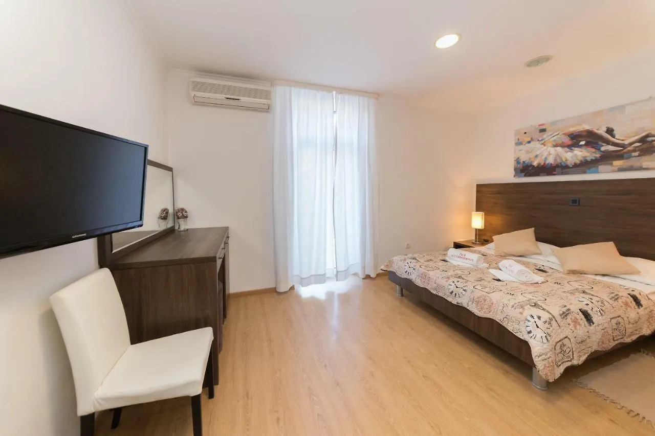 Accommodation Iva Zadar Pensjonat